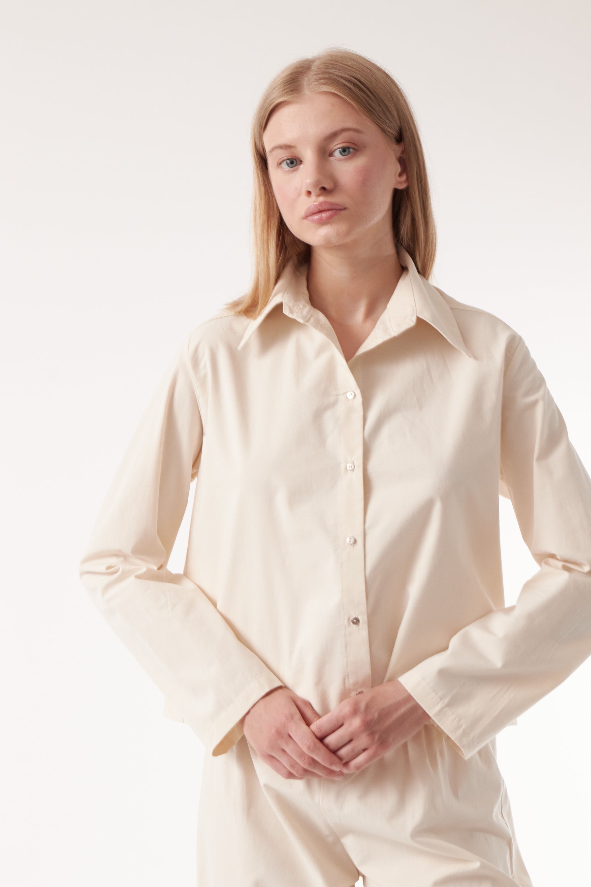 25 Camisa de manga larga