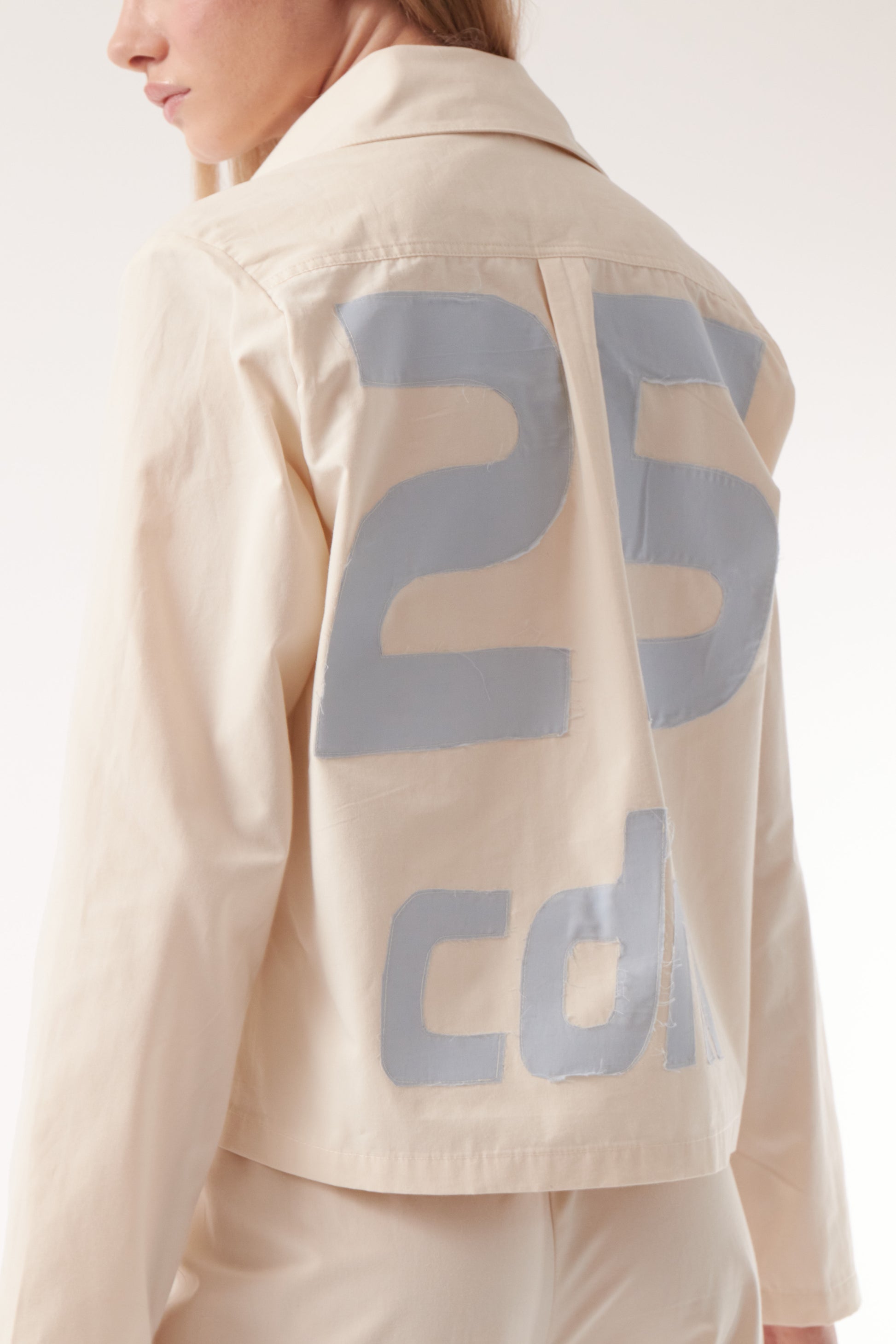 25 Camisa de manga larga