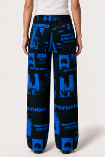 Printed pants, back view